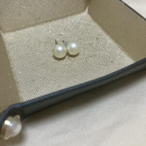 オフィス　ピアス　どこまで
